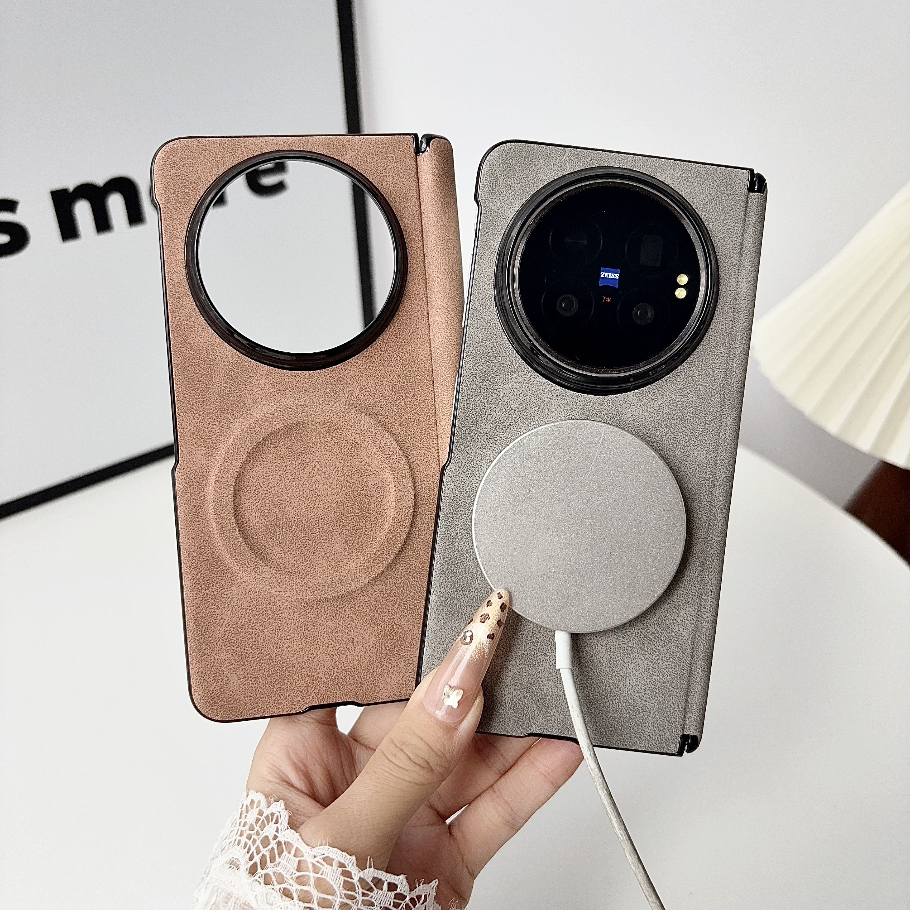 Leather X - VIVO X FOLD6用ケース ソフトPUレザー 磁気ワイヤレス充電対応 保護バックカバー