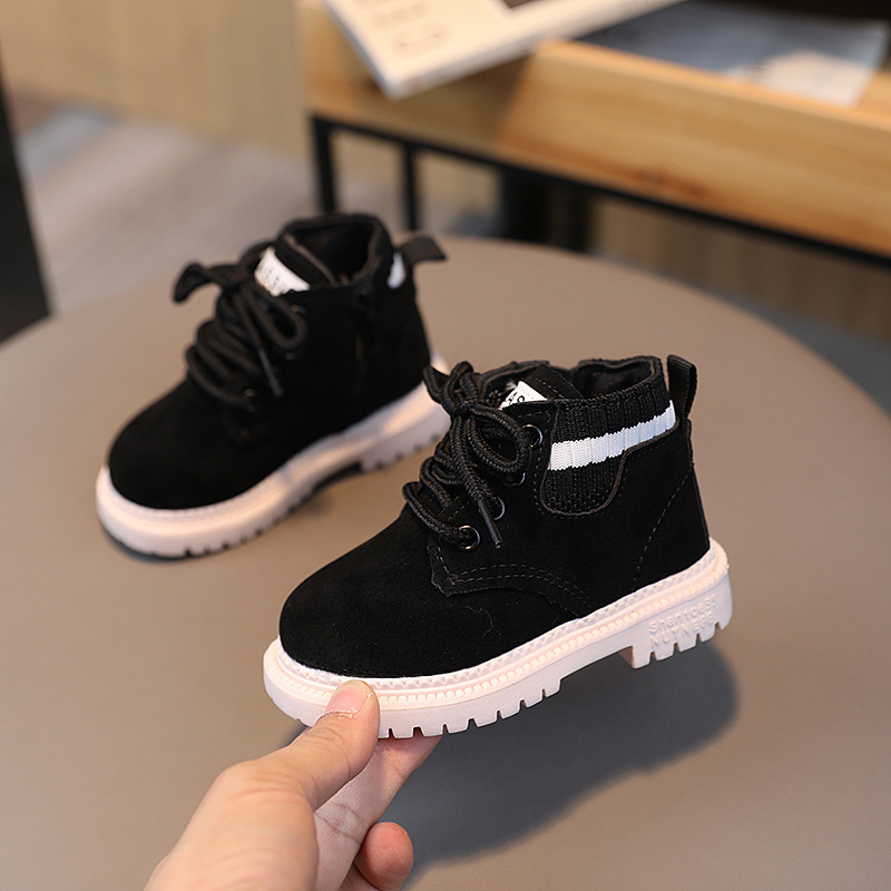 秋冬キッズレトロワークスタイルショートブーツ子供ソフトソール - Leather Work For Kids のレビューと価格
