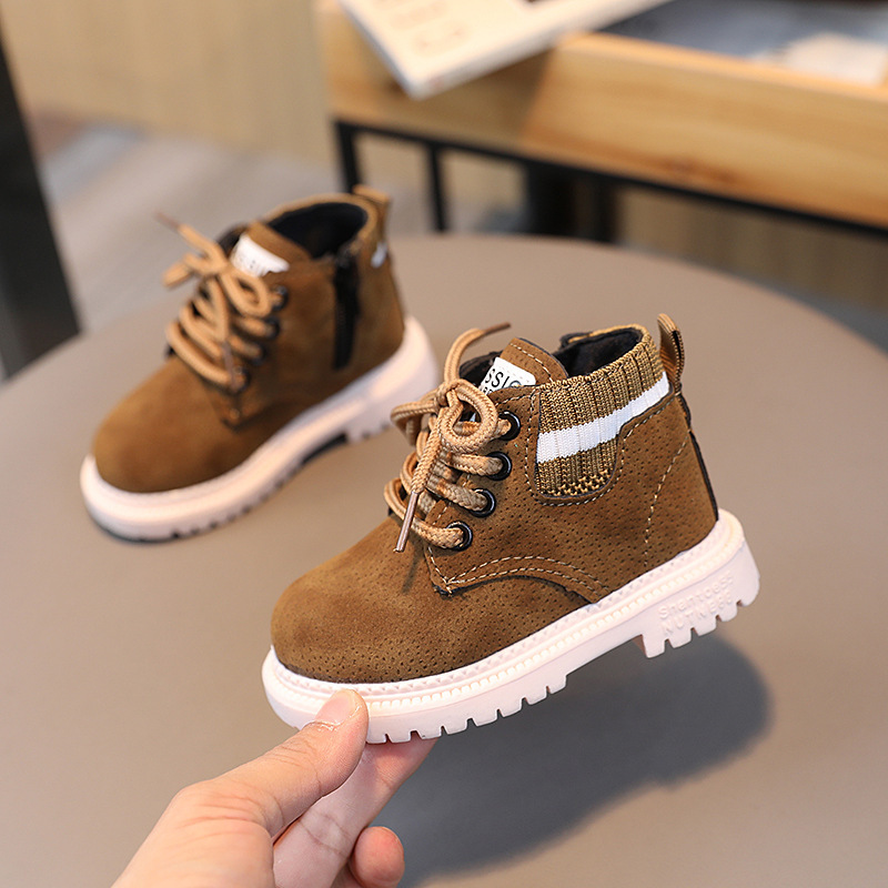 秋冬キッズレトロワークスタイルショートブーツ子供ソフトソール - Leather Work For Kids のレビューと価格
