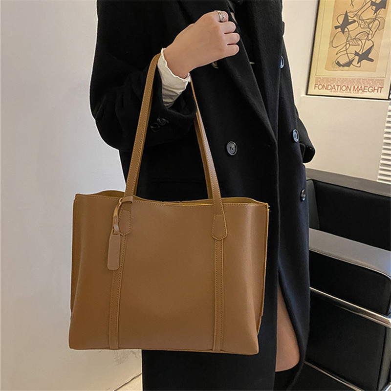 クラシックな黒のフェイクレザートートバッグ、大容量ハンドバッ - Leather Work Bag Women のレビューと価格