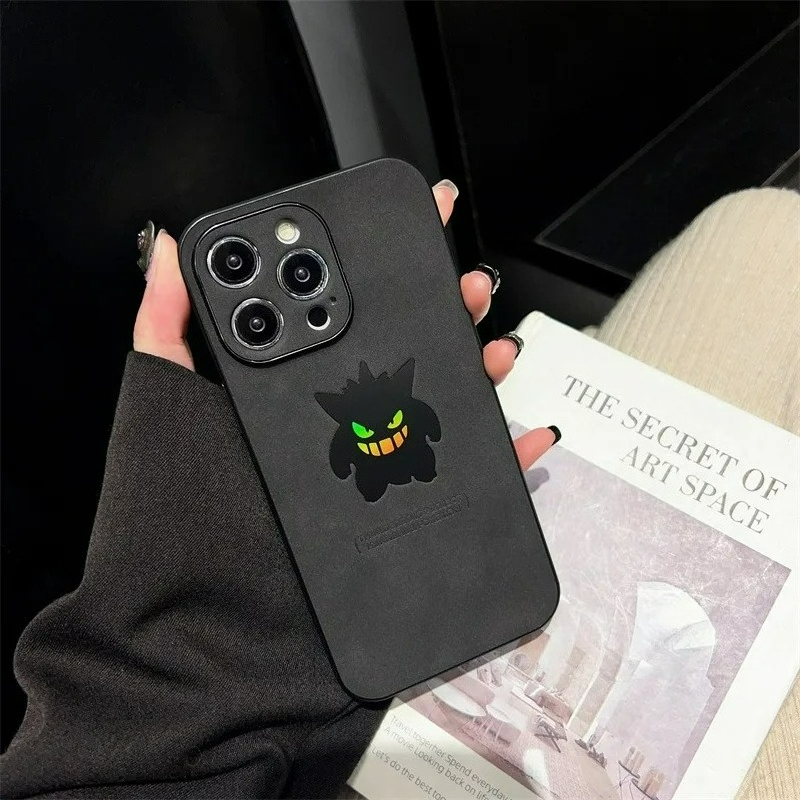 漫画アニメゲンガー革風レーザー加工スマホケース iPhone - Leather X のレビューと価格