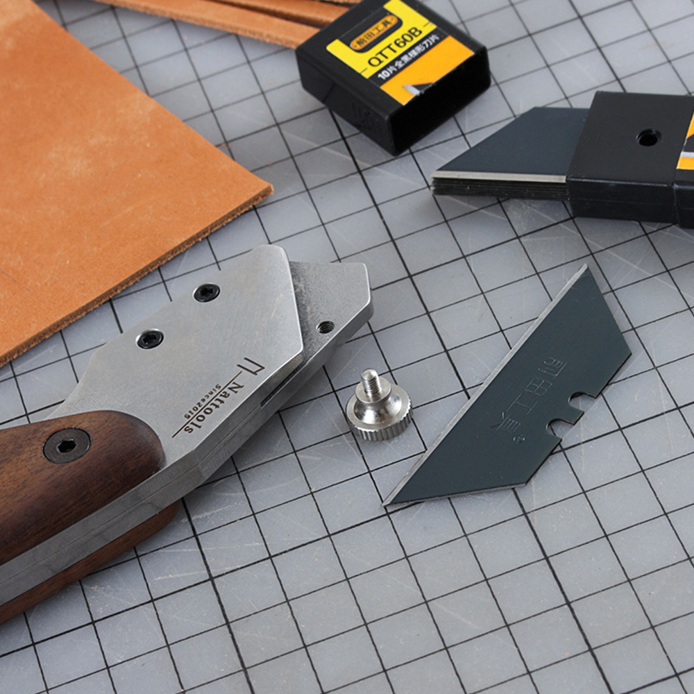 天然木で手作りされたカッティングナイフ,ステンレス鋼,革切断 - Leatherwork Projects のレビューと価格