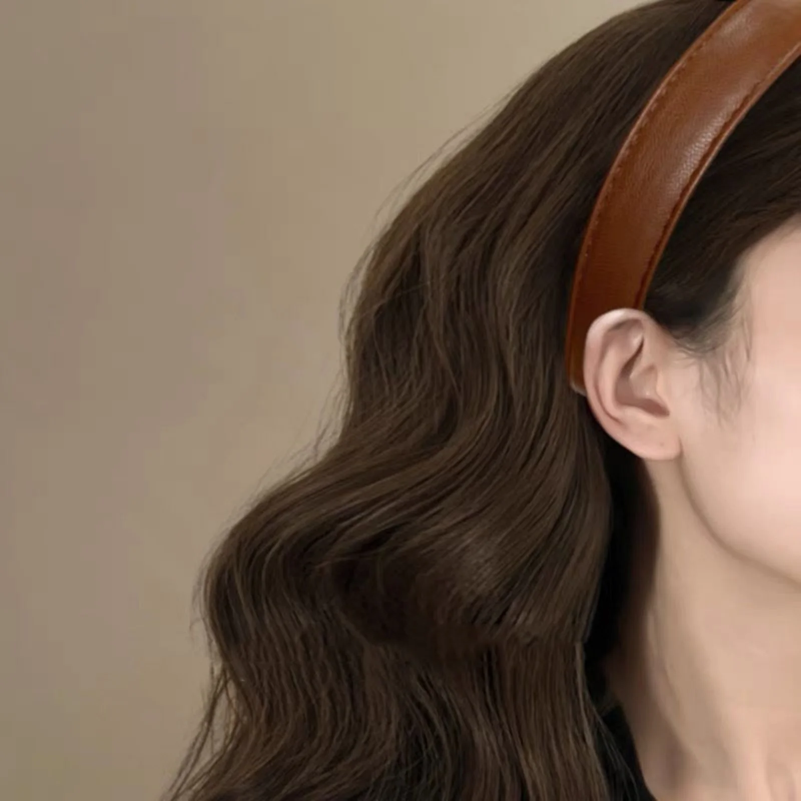 1Pc レトロワインレッドレザーヘッドバンドハイエンドヘアコ - Leatherwork Rings のレビューと価格