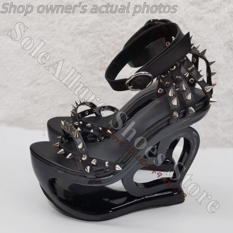 ホットピンク スパイクスタッズ ケージ型ハートカットアウト  - Leather Work Heels のレビューと価格