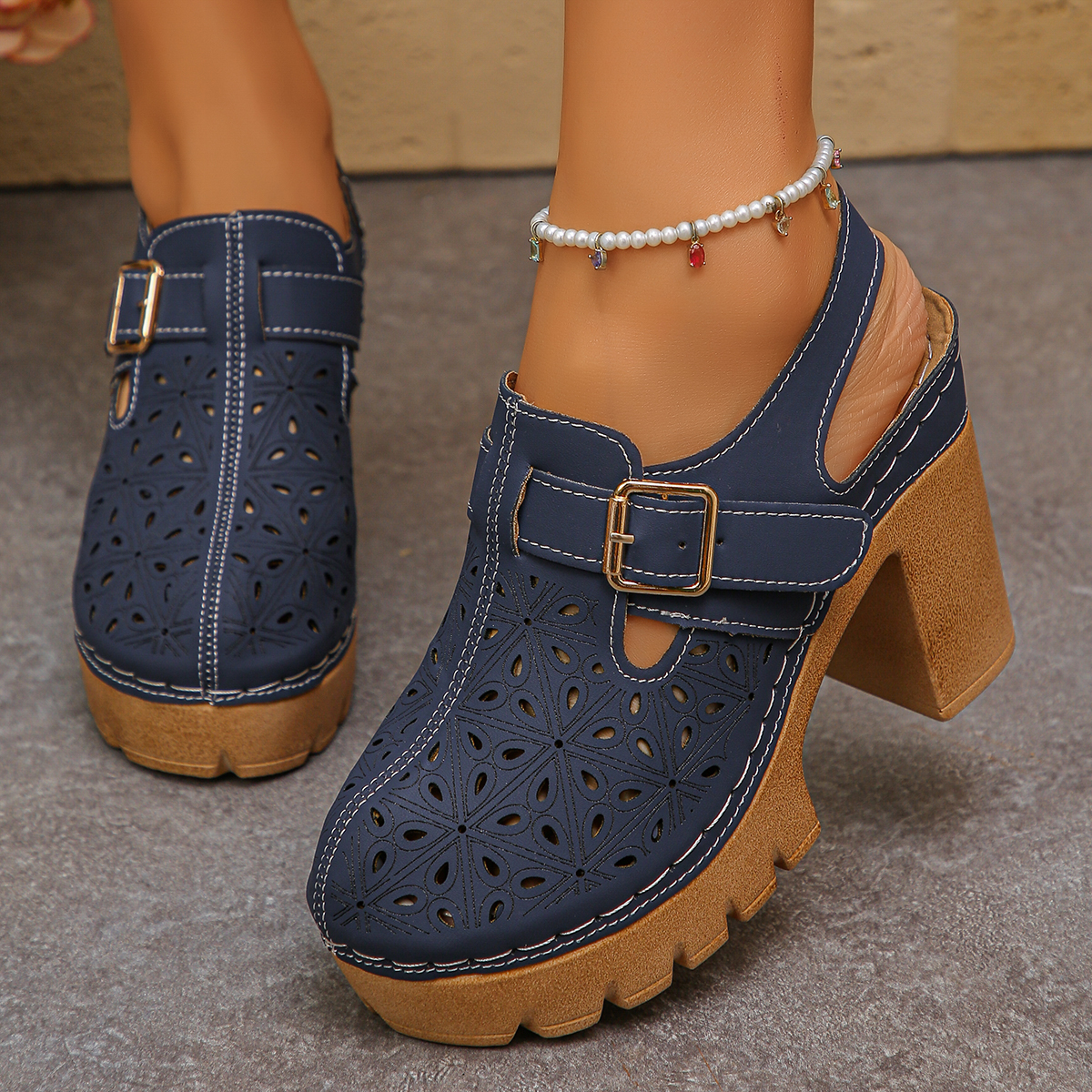 大きいサイズの女性の厚いヒールサンダル夏の新しいローマスタイ - Leather Work Heels のレビューと価格