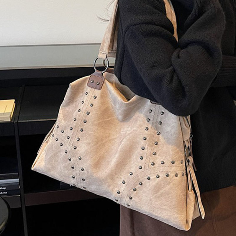 高級PUレザー トートバッグ レディース 大容量 仕事用 シ - Leather Work Bag Women のレビューと価格
