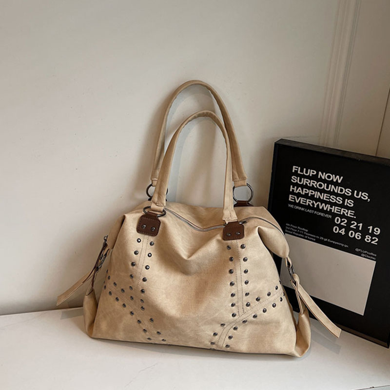 高級PUレザー トートバッグ レディース 大容量 仕事用 シ - Leather Work Bag Women のレビューと価格